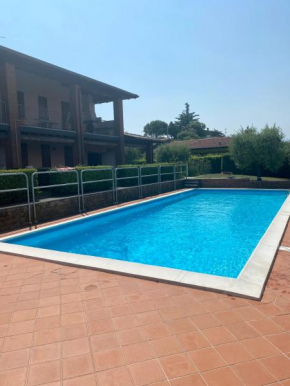 Apartment with swimming pool in Manerba del Garda